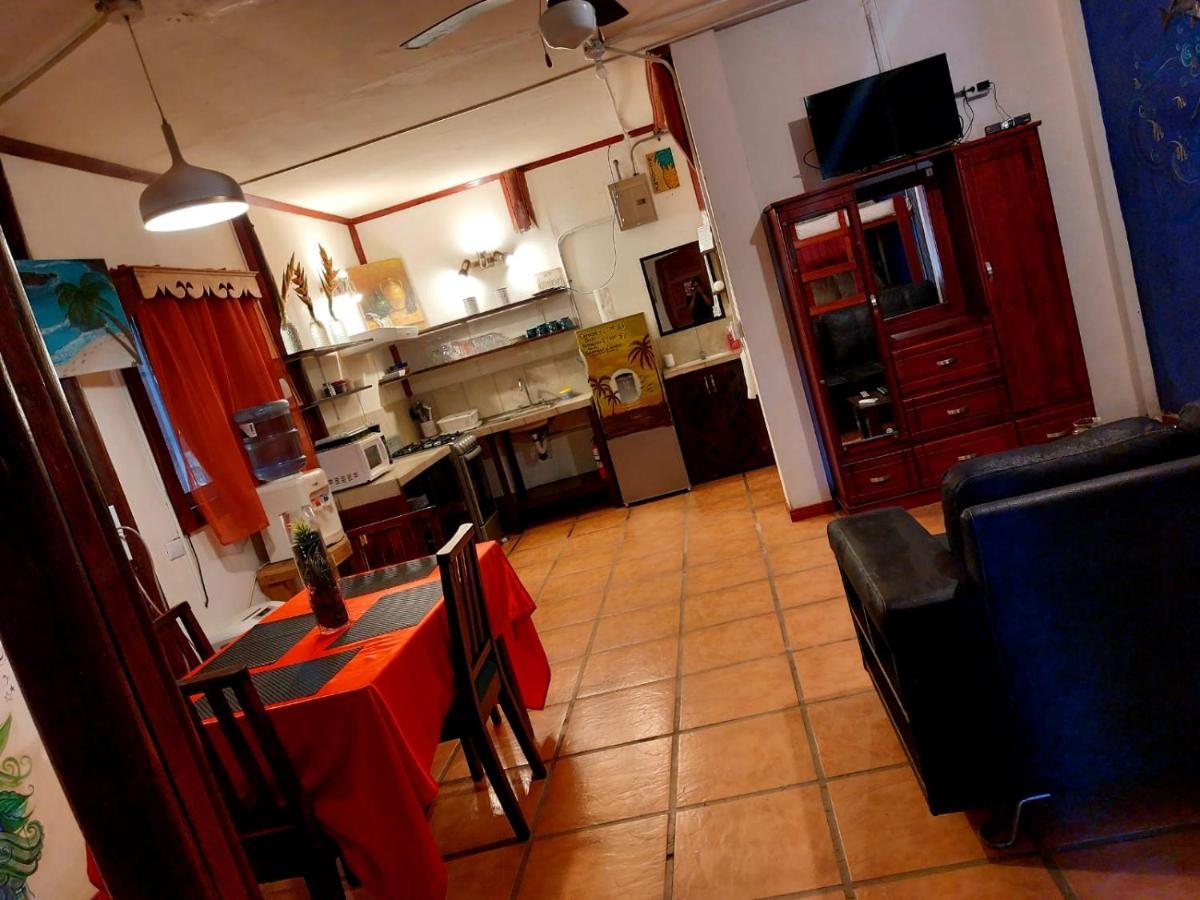 Hotel Casa Vito Beachfront Puerto Viejo de Talamanca Екстериор снимка
