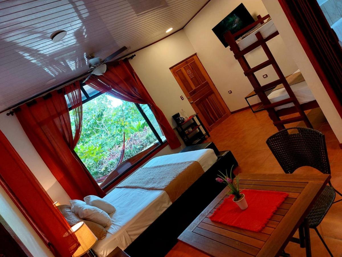 Hotel Casa Vito Beachfront Puerto Viejo de Talamanca Екстериор снимка