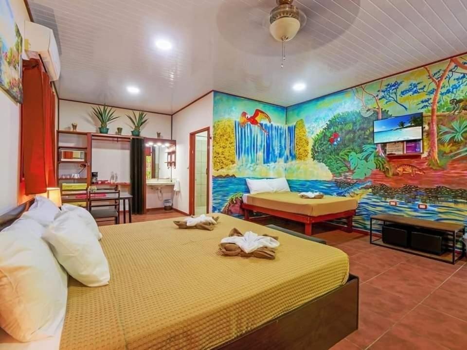 Hotel Casa Vito Beachfront Puerto Viejo de Talamanca Екстериор снимка